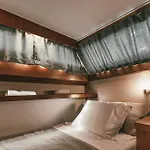 Botel Classic Yacht I Royal Cruiser 34 - 