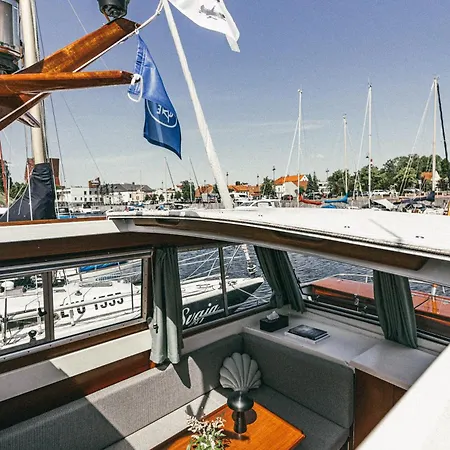 Classic Yacht I Royal Cruiser 34 - 