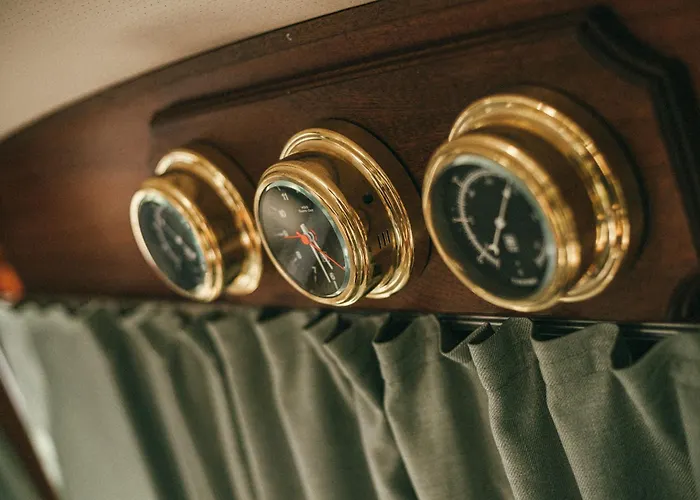 Classic Yacht I Royal Cruiser 34 - 